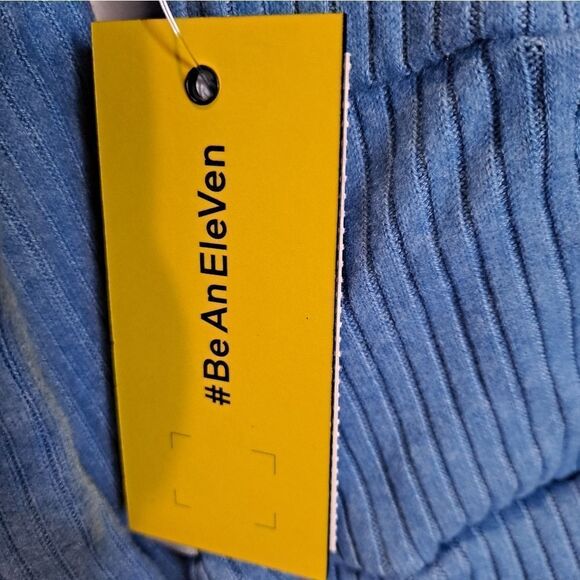 ELEVEN  Women's Razzle Dazzle Tennis Pullover Cornflower Blue NWT Extra Small - Picture 9 of 13